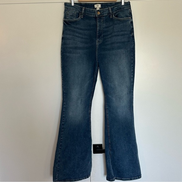 River Island Plus mid rise slit side flared jeans 14 XL medium blue stretch high - Picture 5 of 15